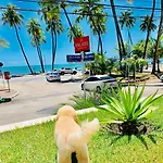 Perfeito Beira-Mar em Ponta Verde - AP completo e melhor localizado de Maceió!